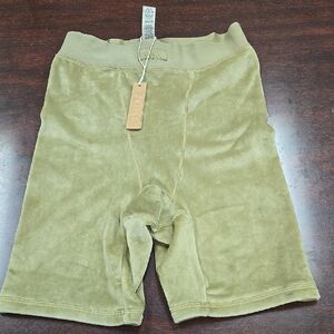 NWT SKIMS Gold Velvet Shorts XXS